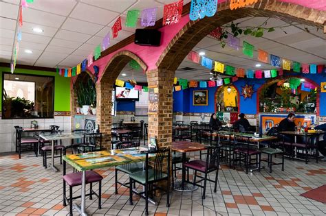 Mi pueblo detroit - Taquería Mi Pueblo es un restaurante mexicano ubicado en 7278 Dix St en Detroit, Michigan. Con una calificación de 4,5 sobre 5 basada en un total de 5088 valoraciones de clientes, este lugar se ha convertido en una parada obligatoria para los amantes de la comida mexicana en la zona.. Con un ambiente acogedor y un …